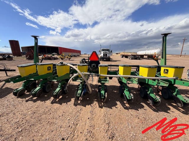 Image of John Deere 1730 equipment image 4