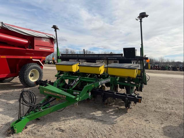 Image of John Deere 1750 equipment image 4