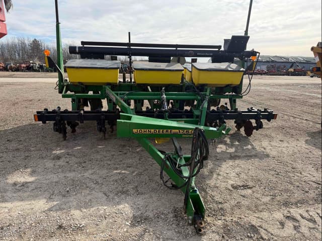 Image of John Deere 1750 equipment image 3