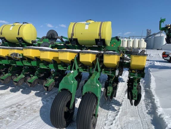 Image of John Deere 1750 equipment image 3