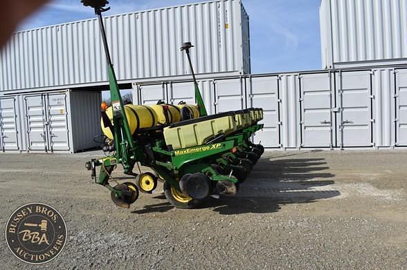 Image of John Deere 1750 equipment image 4