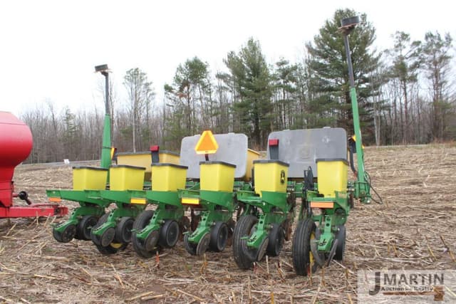 Image of John Deere 1750 equipment image 3