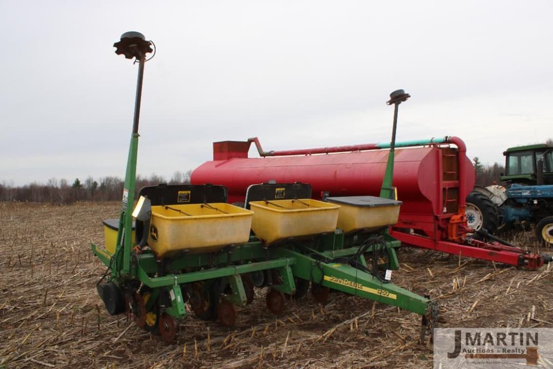 Image of John Deere 1750 Primary image