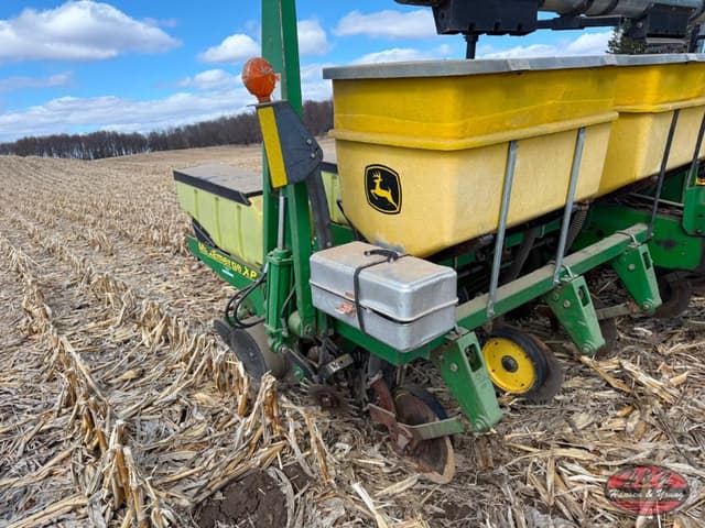 Image of John Deere 1750 equipment image 3