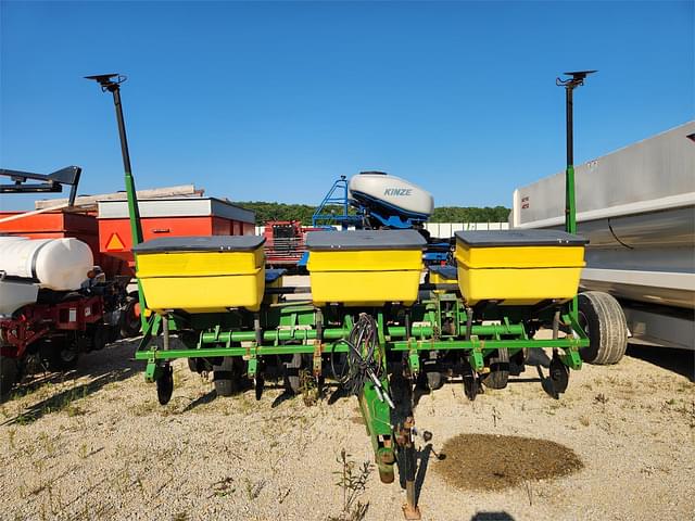 Image of John Deere 1750 equipment image 1