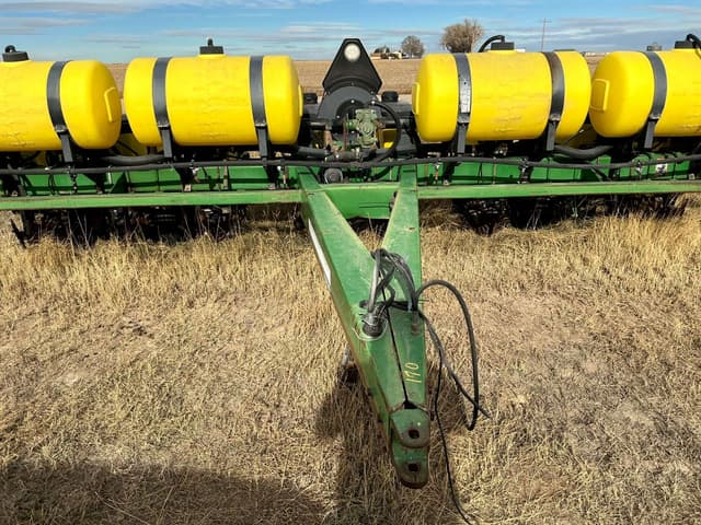 Image of John Deere 1750 equipment image 2