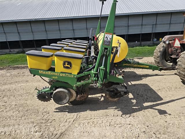 Image of John Deere 1750 equipment image 2