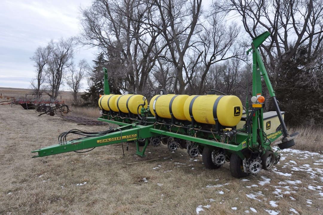 Image of John Deere 1750 Primary image