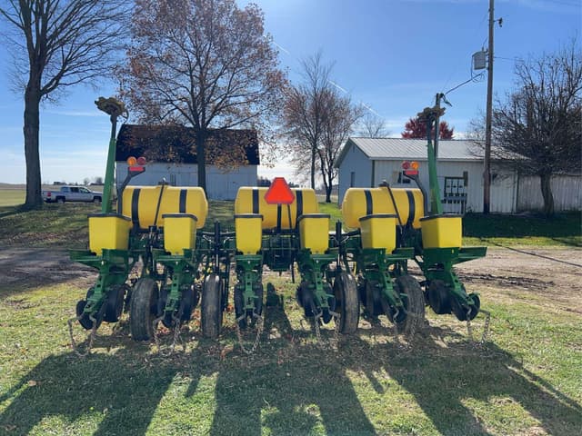 Image of John Deere 1750 equipment image 3