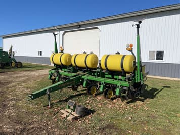 Main image John Deere 1750
