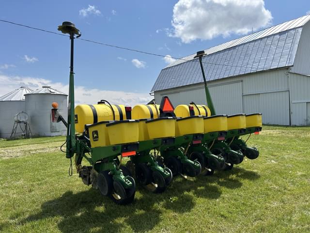 Image of John Deere 1750 equipment image 4