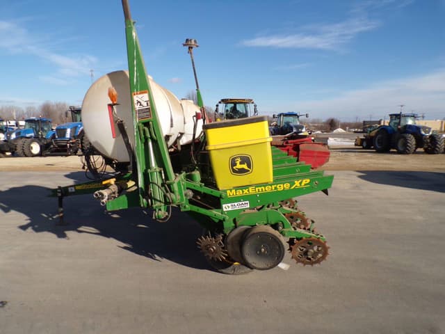 Image of John Deere 1750 equipment image 3