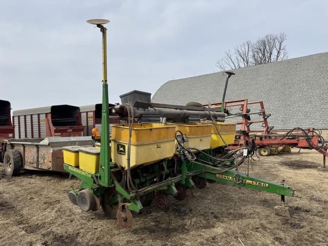 Image of John Deere 1750 equipment image 1