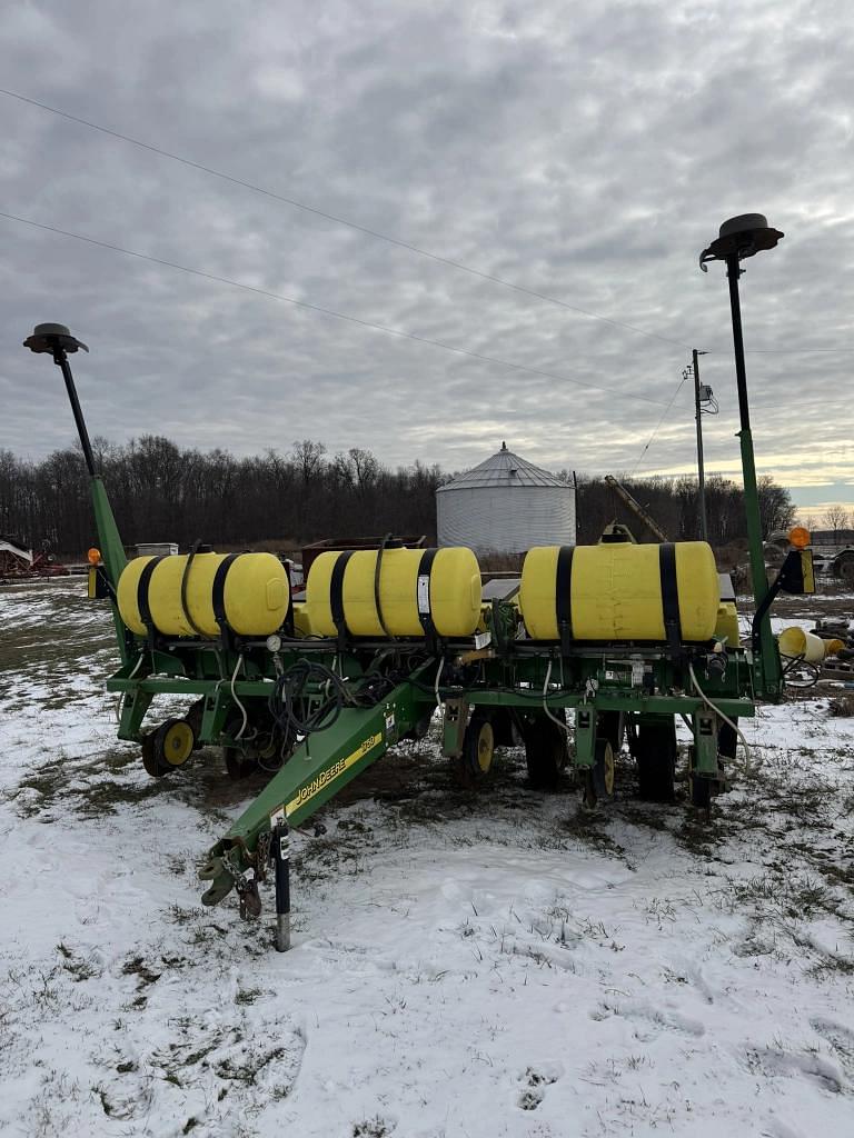 Image of John Deere 1750 Primary image