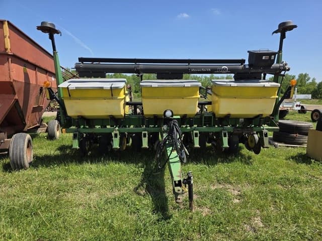 Image of John Deere 1750 equipment image 1