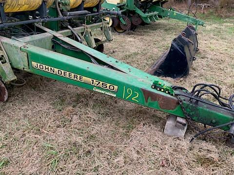 Image of John Deere 1750 equipment image 1