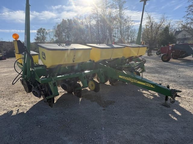Image of John Deere 1750 equipment image 2