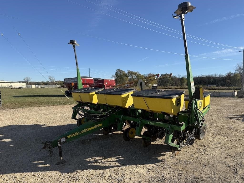 Image of John Deere 1750 Primary image