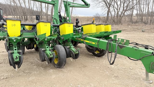 Image of John Deere 1760 equipment image 2