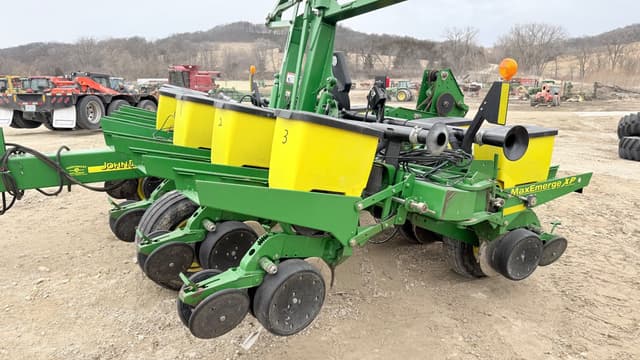 Image of John Deere 1760 equipment image 3