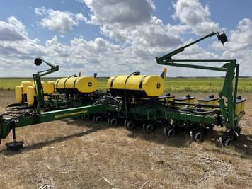 Main image John Deere 1760