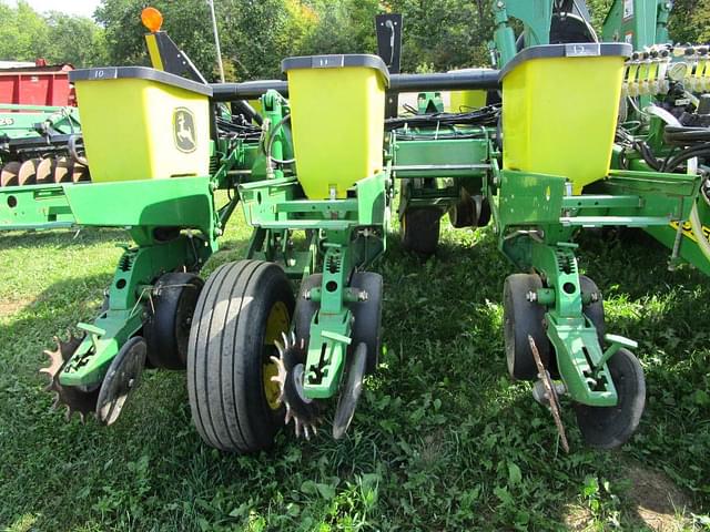 Image of John Deere 1760 equipment image 4