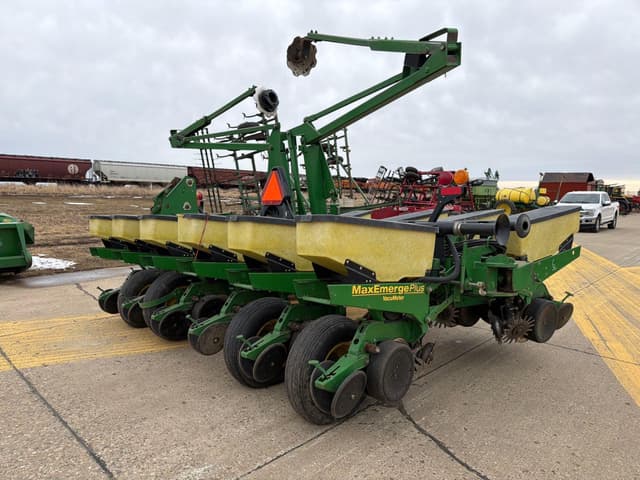 Image of John Deere 1760 equipment image 2