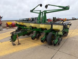 John Deere 1760 Image