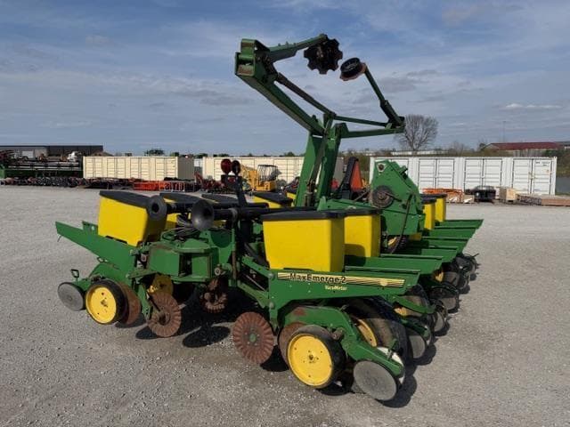 Image of John Deere 1760 equipment image 2