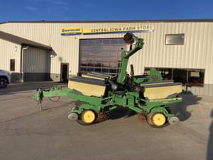John Deere 1760 Image