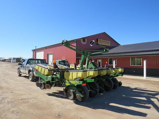 Image of John Deere 1760 equipment image 2