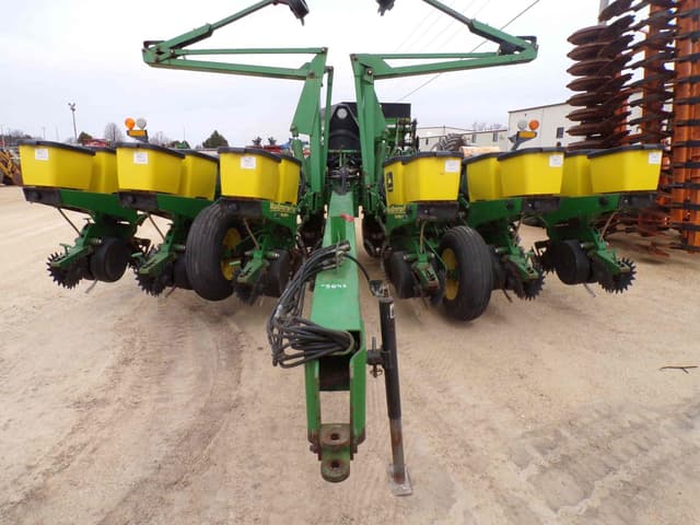 Image of John Deere 1760 equipment image 2