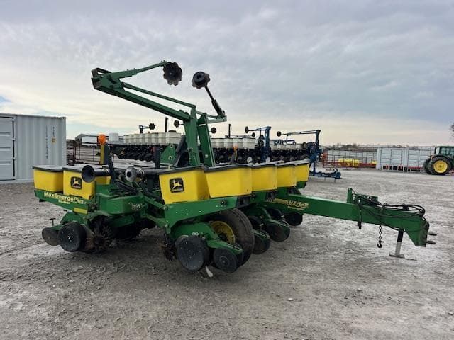 Image of John Deere 1760 equipment image 1