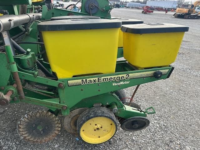 Image of John Deere 1760 equipment image 4