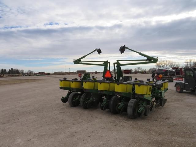 Image of John Deere 1760 equipment image 2