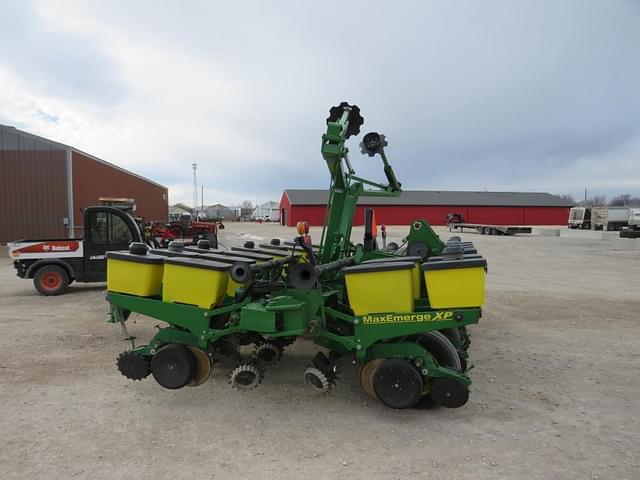 Image of John Deere 1760 equipment image 4