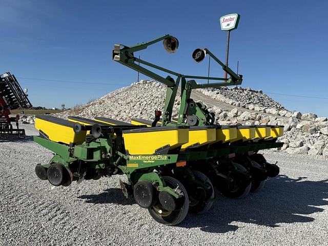 Image of John Deere 1760 equipment image 2