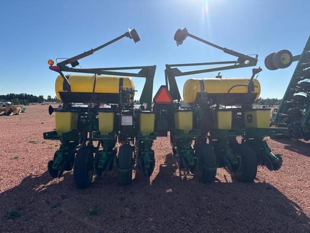Image of John Deere 1760 equipment image 3
