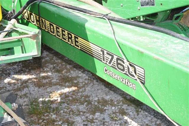 Image of John Deere 1760 equipment image 1