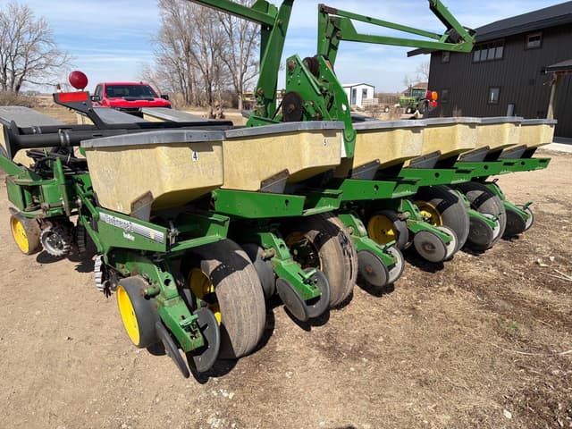 Image of John Deere 1760 equipment image 4