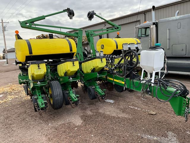 Image of John Deere 1760 equipment image 4