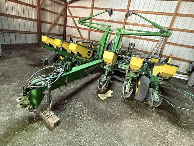 Image of John Deere 1760 equipment image 3