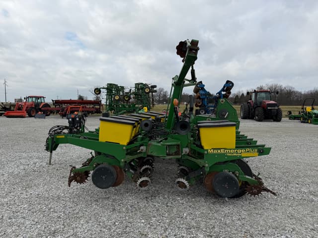 Image of John Deere 1760 equipment image 4