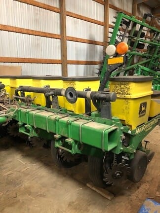 Main image John Deere 1770