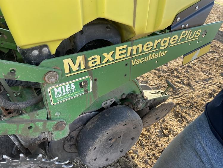 Main image John Deere 1770 17