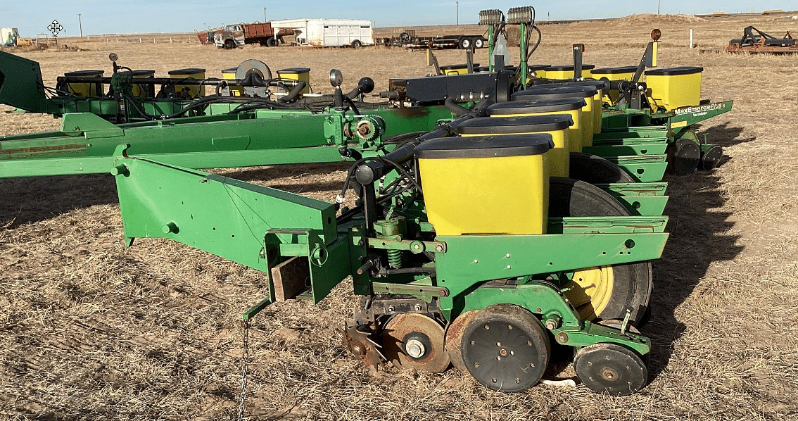 John Deere 1770 Planting Planters for Sale | Tractor Zoom