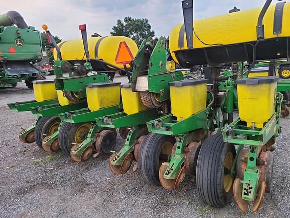 Image of John Deere 1770 Primary image