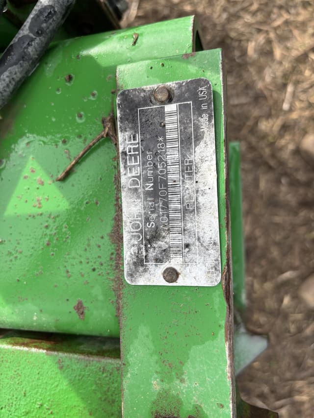 Image of John Deere 1770 equipment image 1