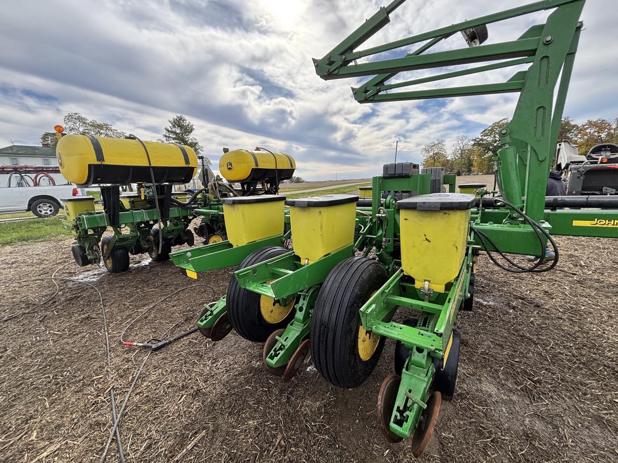 John Deere 1770 Equipment Image0