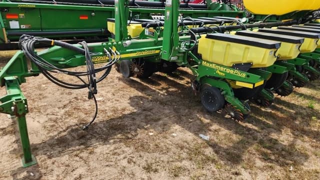 Image of John Deere 1770 equipment image 2